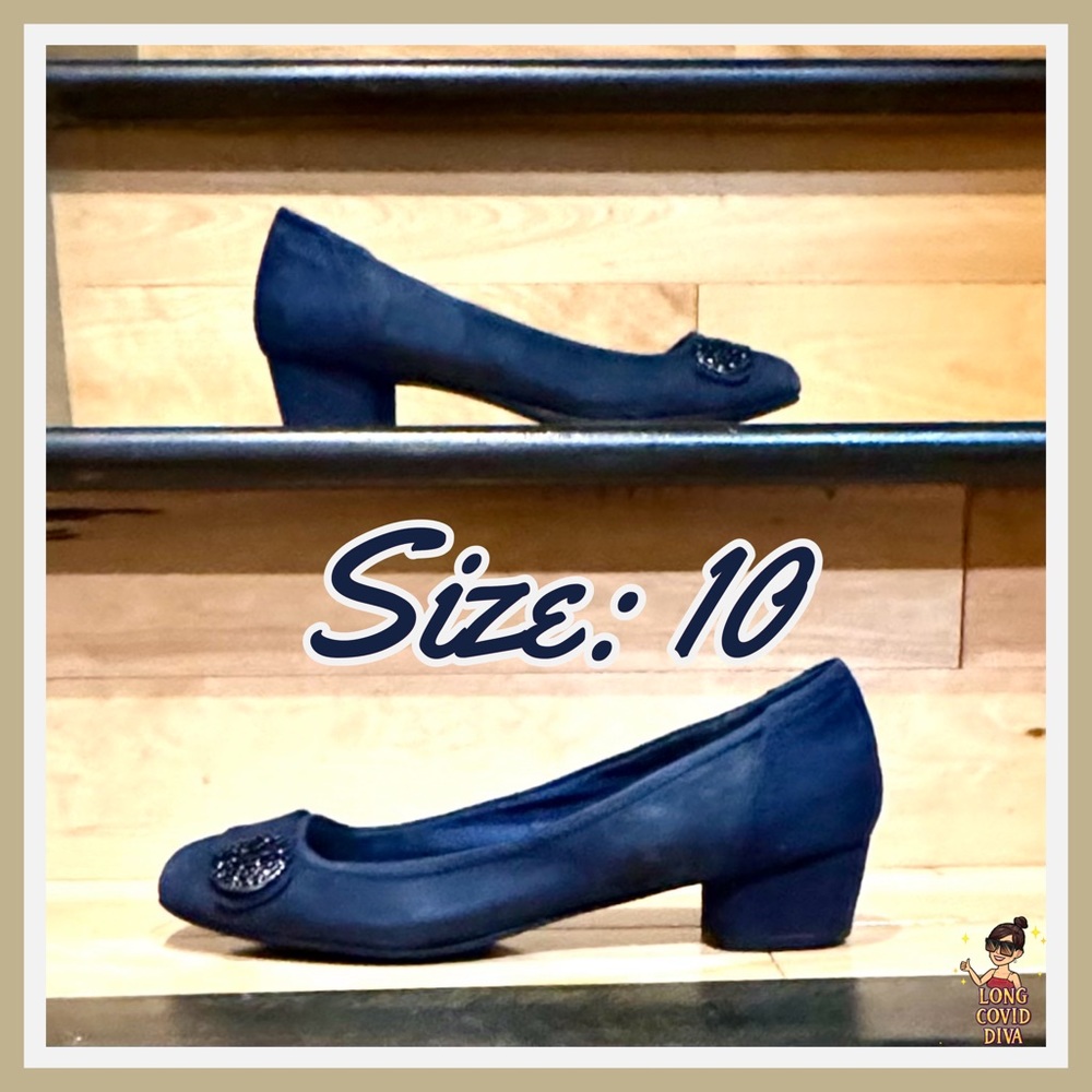 💙👠💙VGUC/Giani Bernini/Navy Blue Suede Pumps, w/ Button Detail/Size 10